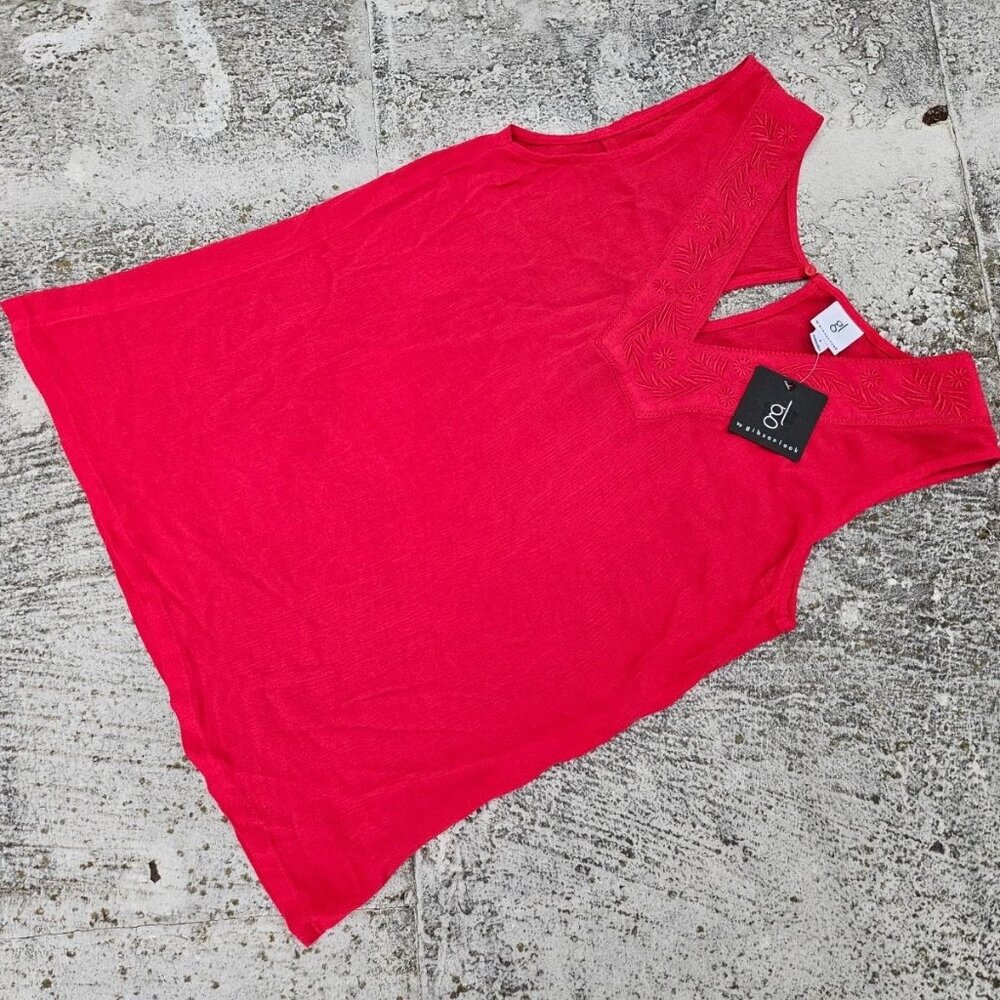GL by Gibson Look Women Top Red V Neck Sleeve Less Blouse Shirt Size S NWT Bran